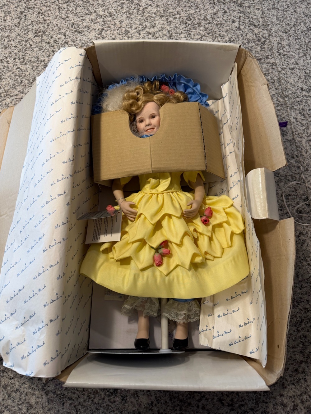 Danbury Mint Shirley Temple Porcelain Doll Little Colonel 1992 With Original Box - Picture 10 of 14